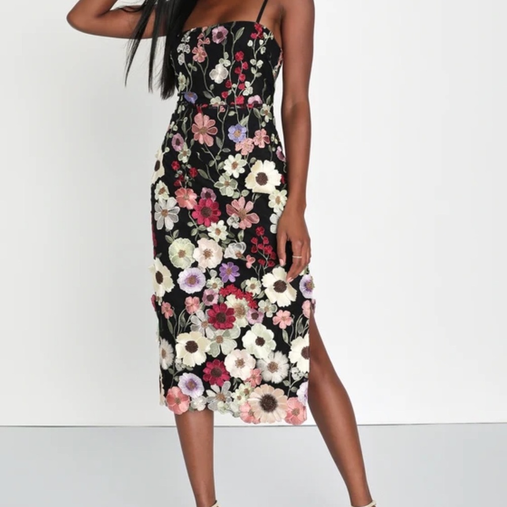 Lulu's Black Floral Midi Dress